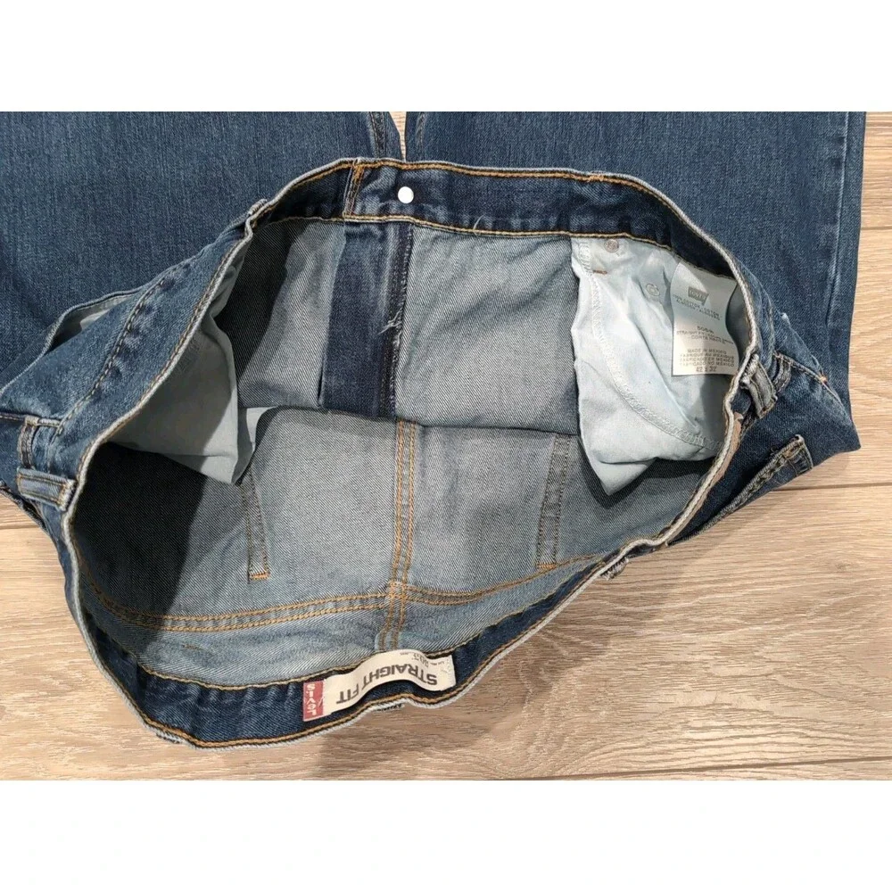 LEVI'S 505 MEN'S BLUE JEANS Regular Straight  in Size 42X32 Dark Wash EUC
